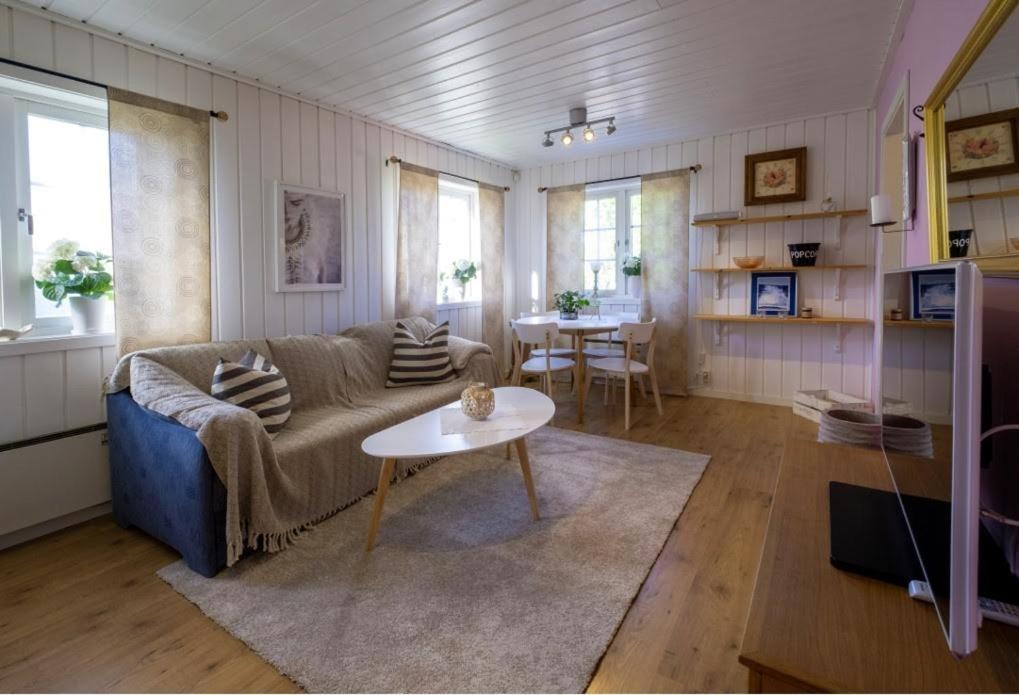 Lilla Groena Huset Pa Garden Härnösand 外观 照片